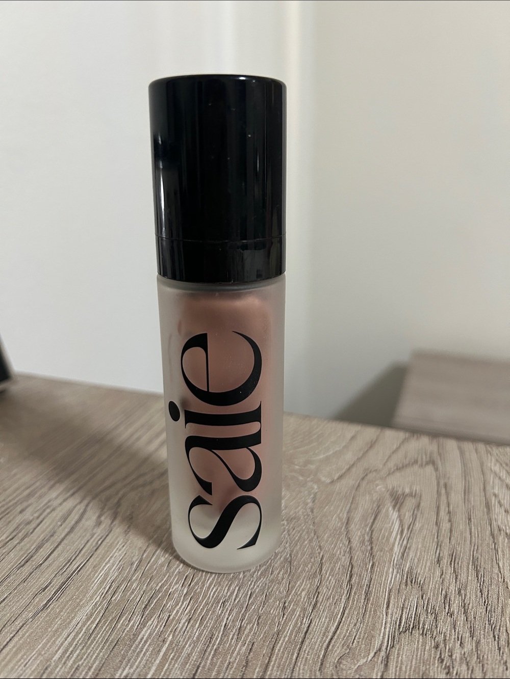 Saie Glowy Super Gel Illuminator Liquid - Rose Glow